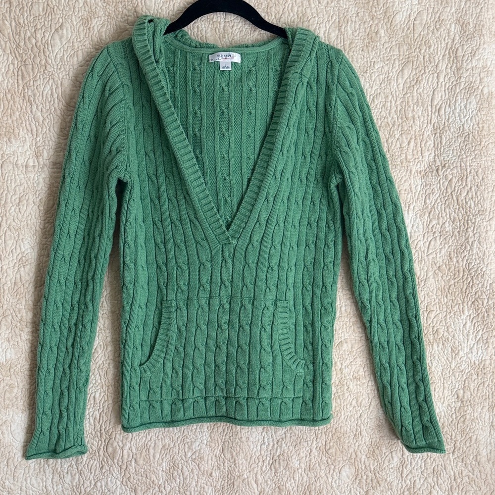 Old Navy Light Mint Cable V‑Neck Sweater